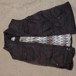 Large brown ariat vest